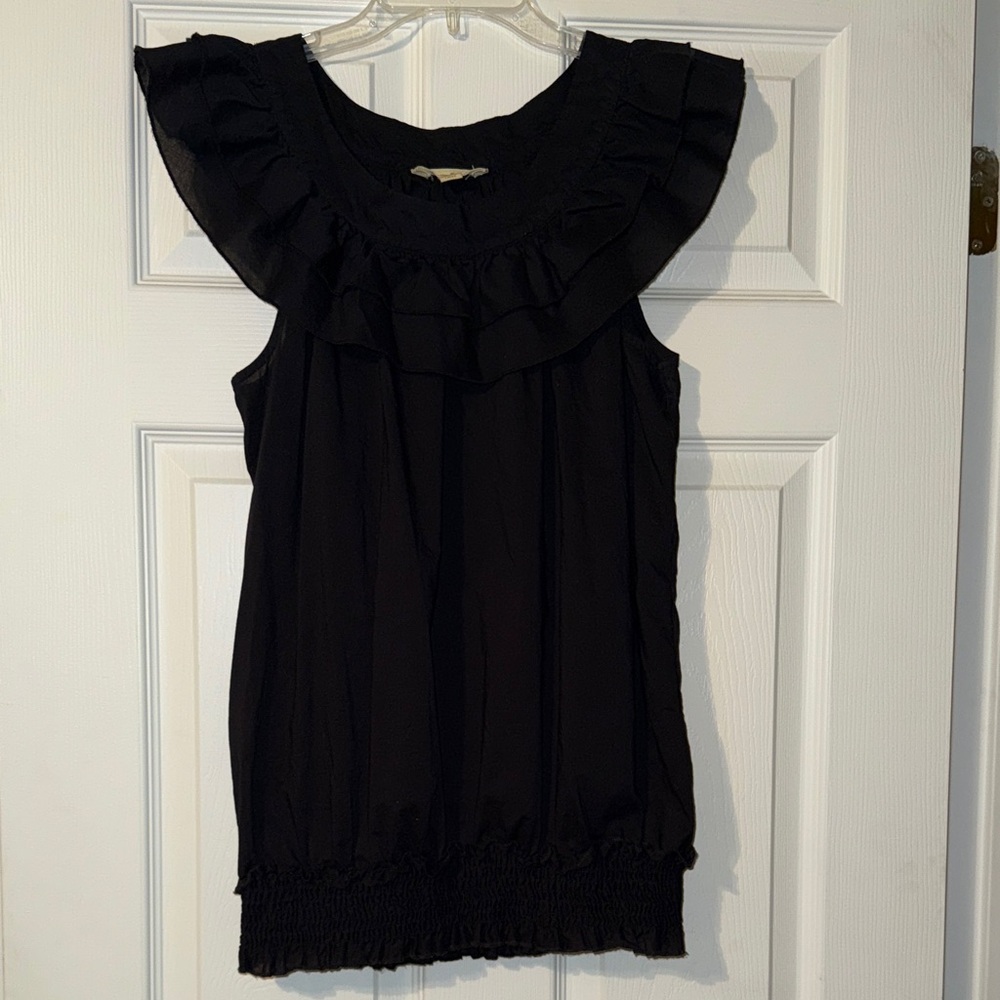 Chic Black Ruffle Sleeveless Blouse